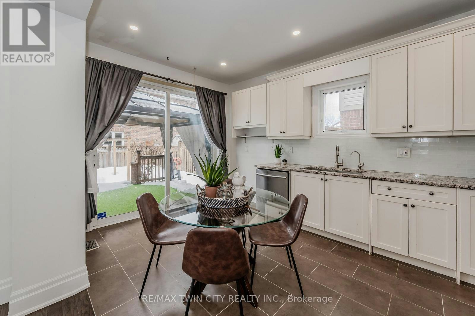 BASEMENT-498 Thomas Slee Drive, Kitchener, ON, N2P 2Y1 - 12