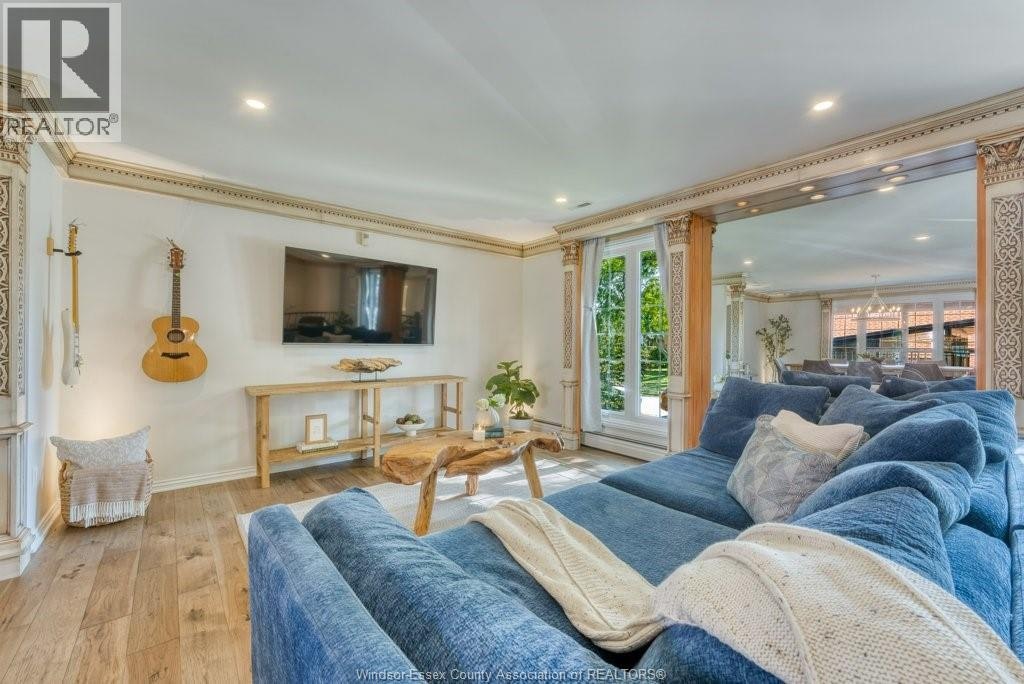 3600 Huntington Avenue, Windsor, ON, N9E 2N3 - 6