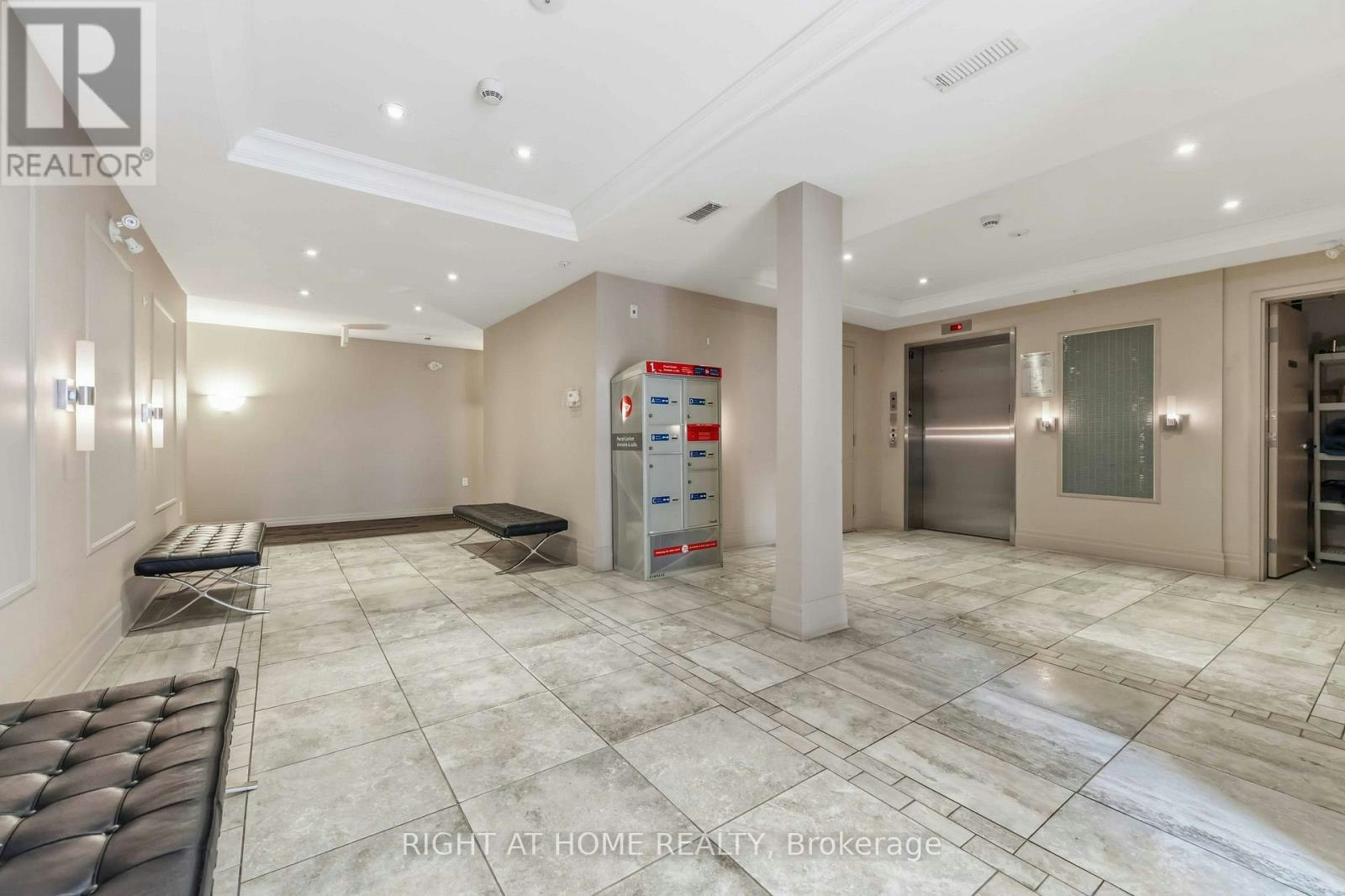 405-200 Winterfell Private, Ottawa, ON, K1G 4J1 - 2