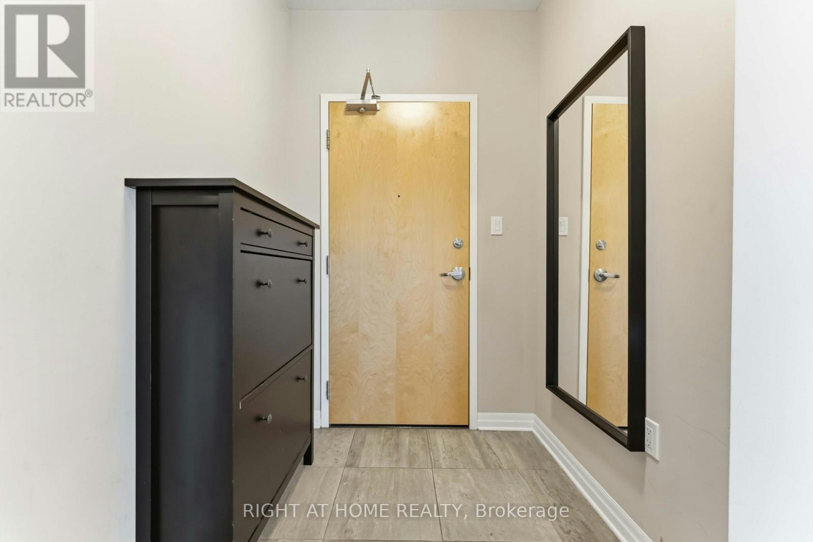 405-200 Winterfell Private, Ottawa, ON, K1G 4J1 - 5