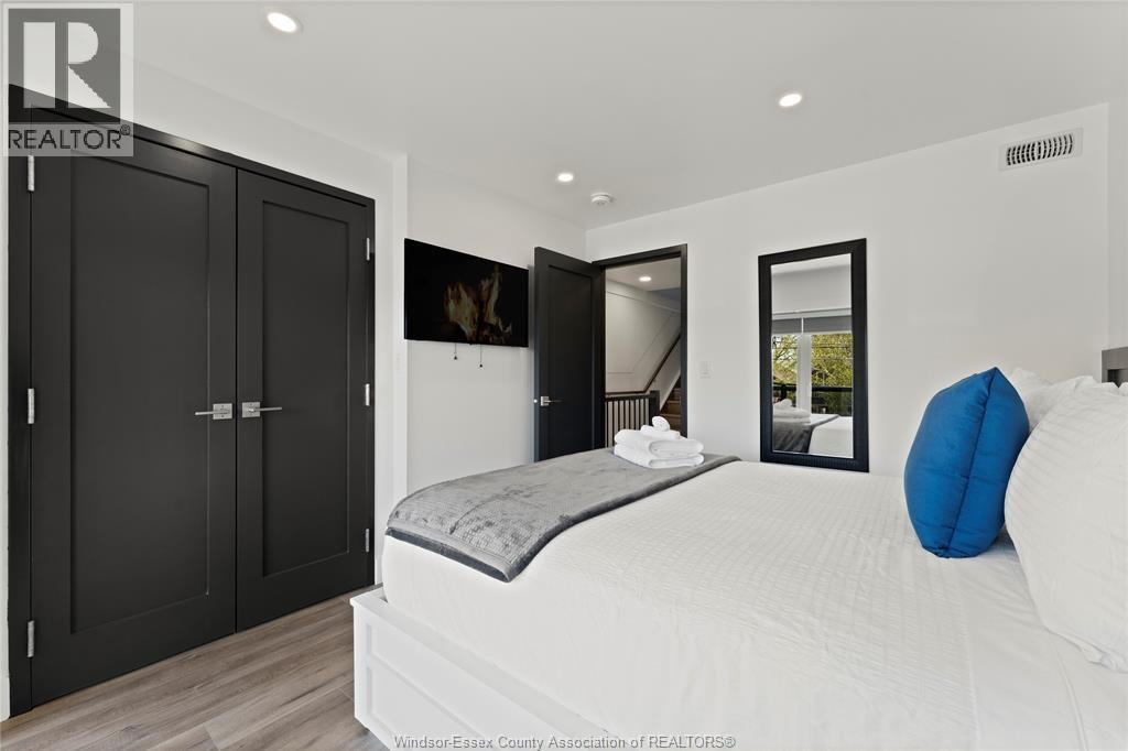 12-171 Robson Road, Leamington, ON, N8H 5R1 - 12
