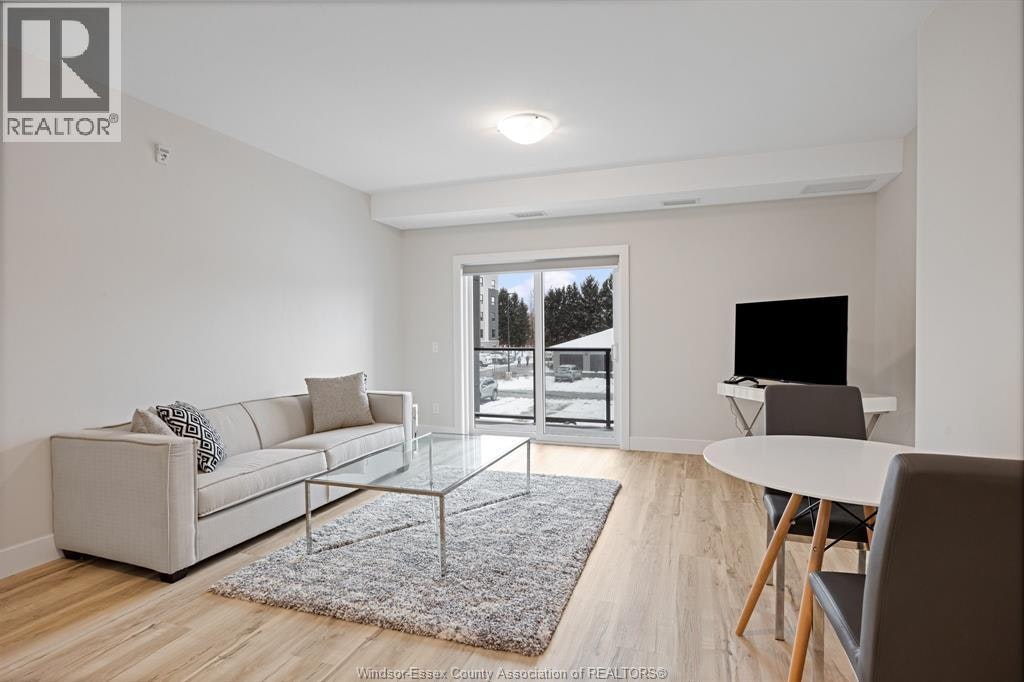 401-224 Main Street East, Kingsville, ON, N9Y 0H1 - 4