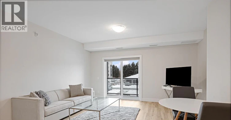 401-224 Main Street East, Kingsville, ON, N9Y 0H1 - 4