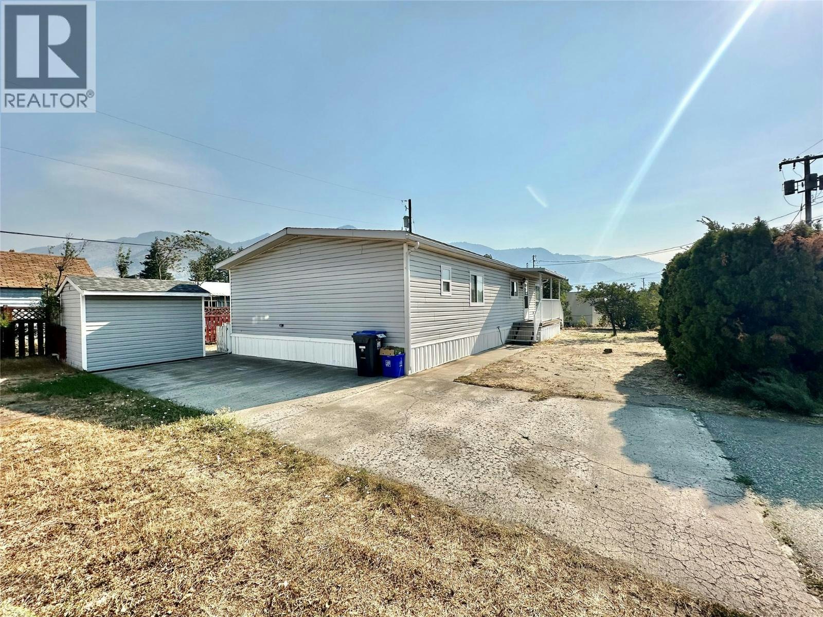 908 Blakeborough Avenue, Keremeos, BC, V0X 1N2