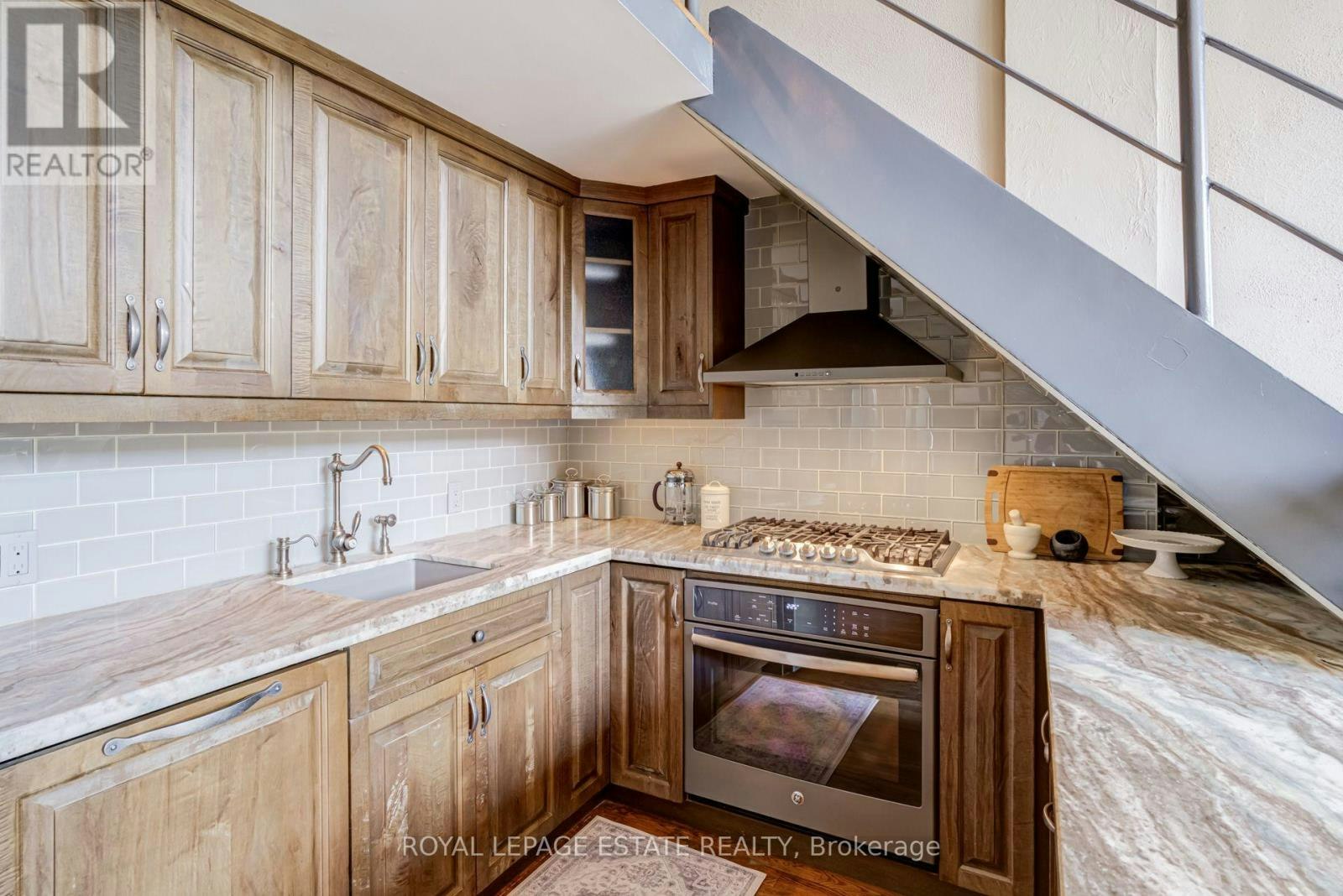 6-517 Kingston Road, Toronto, ON, M4L 1V5 - 16