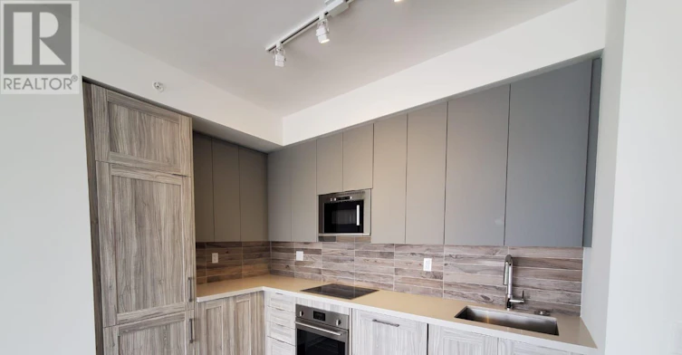 1608-2916 7 Highway, Vaughan, ON, L4K 0K6