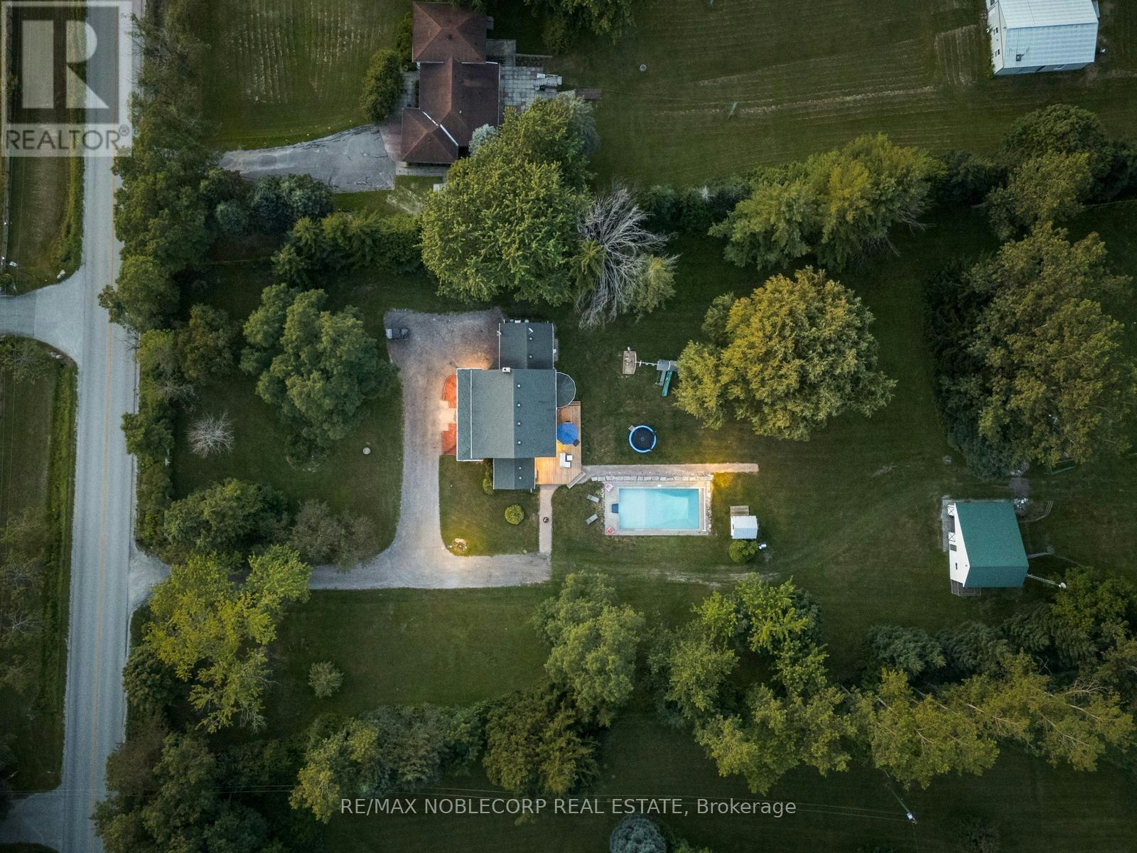 2037 15th Side Road, New Tecumseth, ON, L0G 1W0