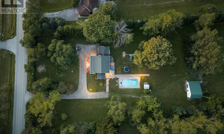 2037 15th Side Road