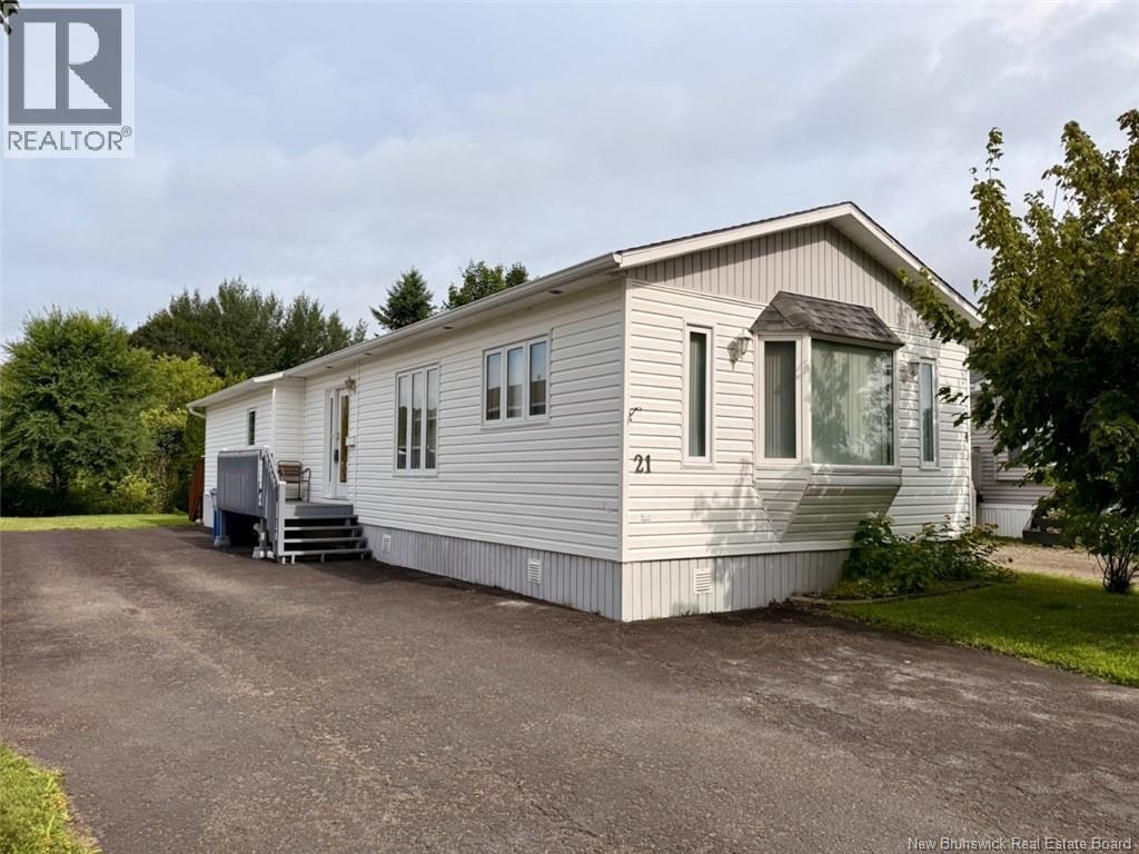 21 Mountain View Place, Campbellton, NB, E3N 3K8