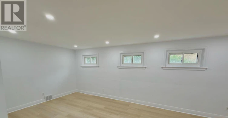 LOWER-159 Seawood Avenue, London, ON, N6J 1G7 - 4