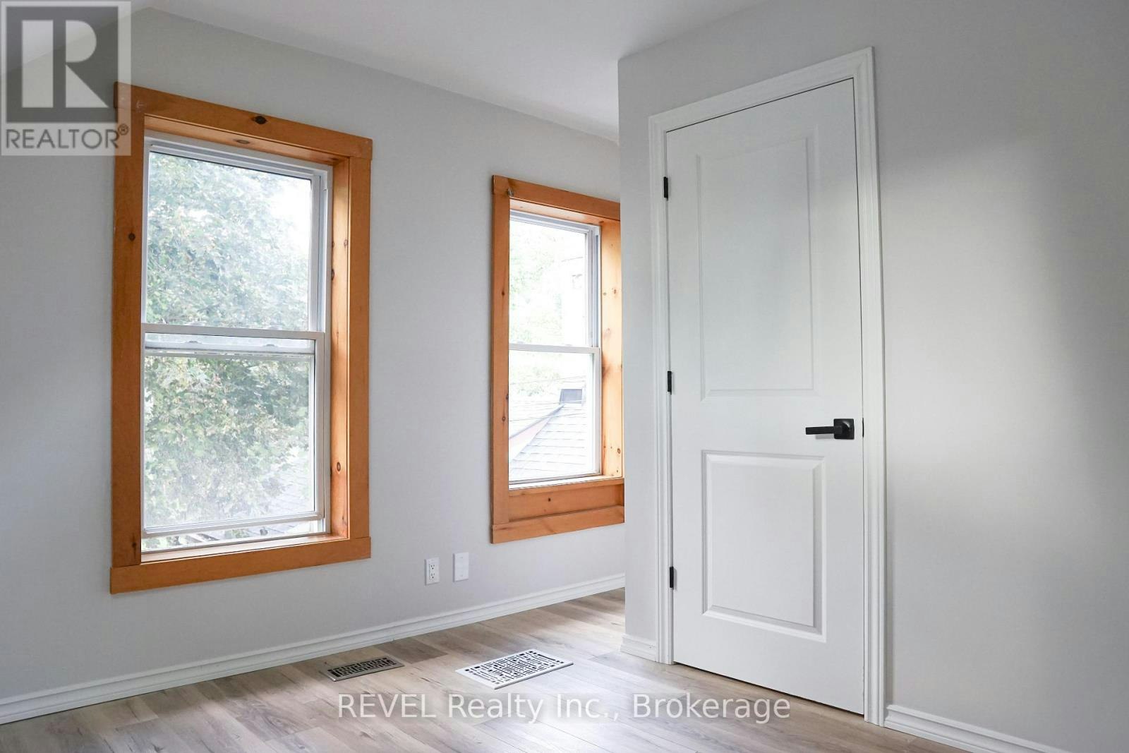 387 Glendale Avenue, St. Catharines, ON, L2T 1C3 - 30