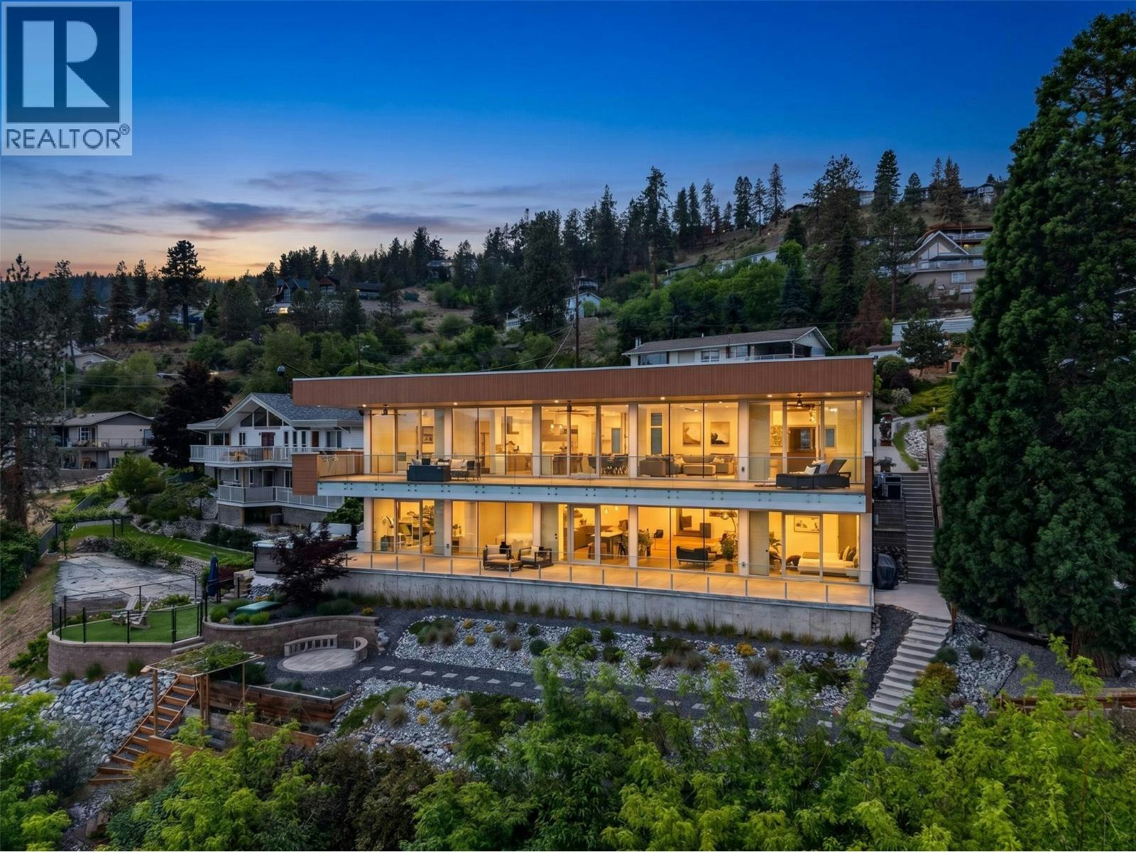 5835 Vicary Road, Peachland, BC, V0H 1X4