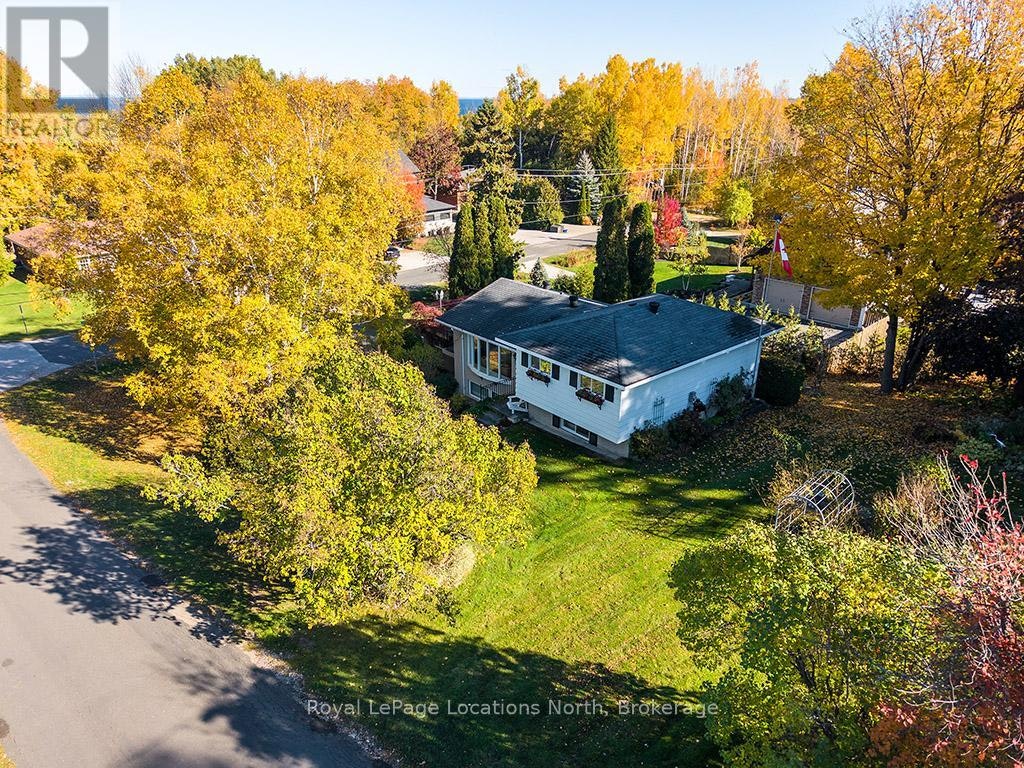 15 Wellington Street S, Blue Mountains, ON, N0H 2P0