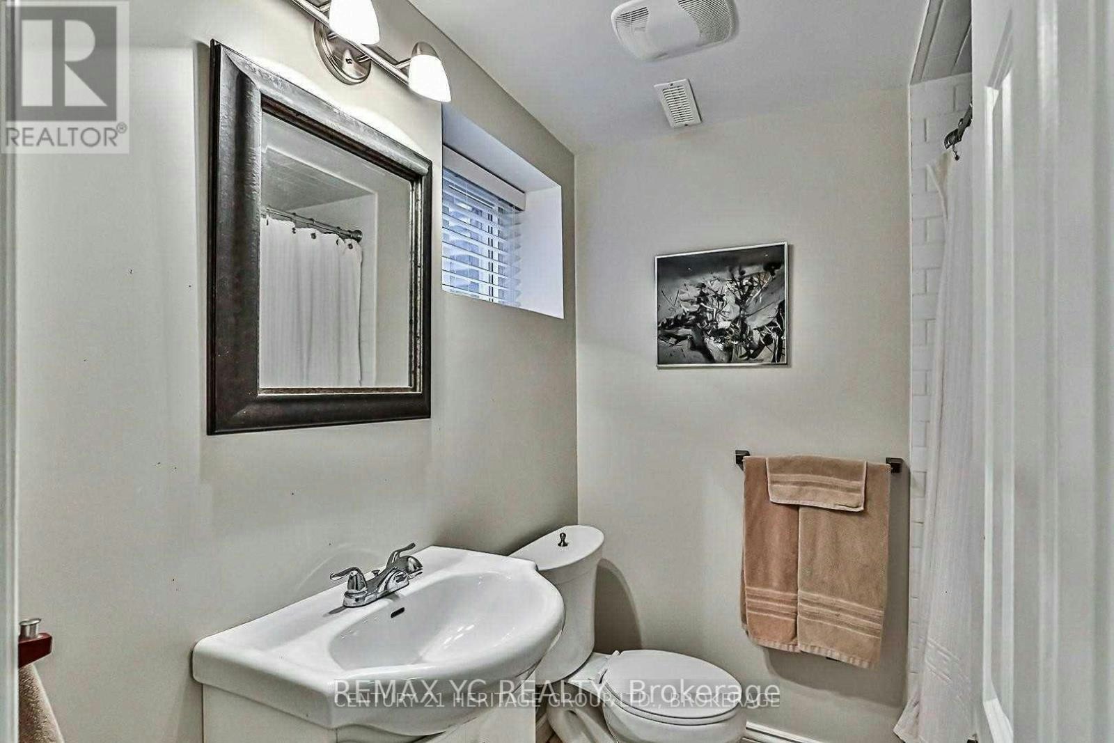 BSMT-12 Monarchwood Crescent, Toronto, ON, M3A 1H4 - 12