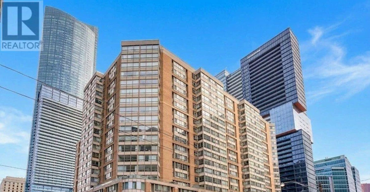 714-711 Bay Street, Toronto, ON, M5G 2J8