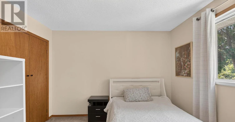 1696 Applewood Crescent, Peterborough, ON, K9K 1N4 - 11
