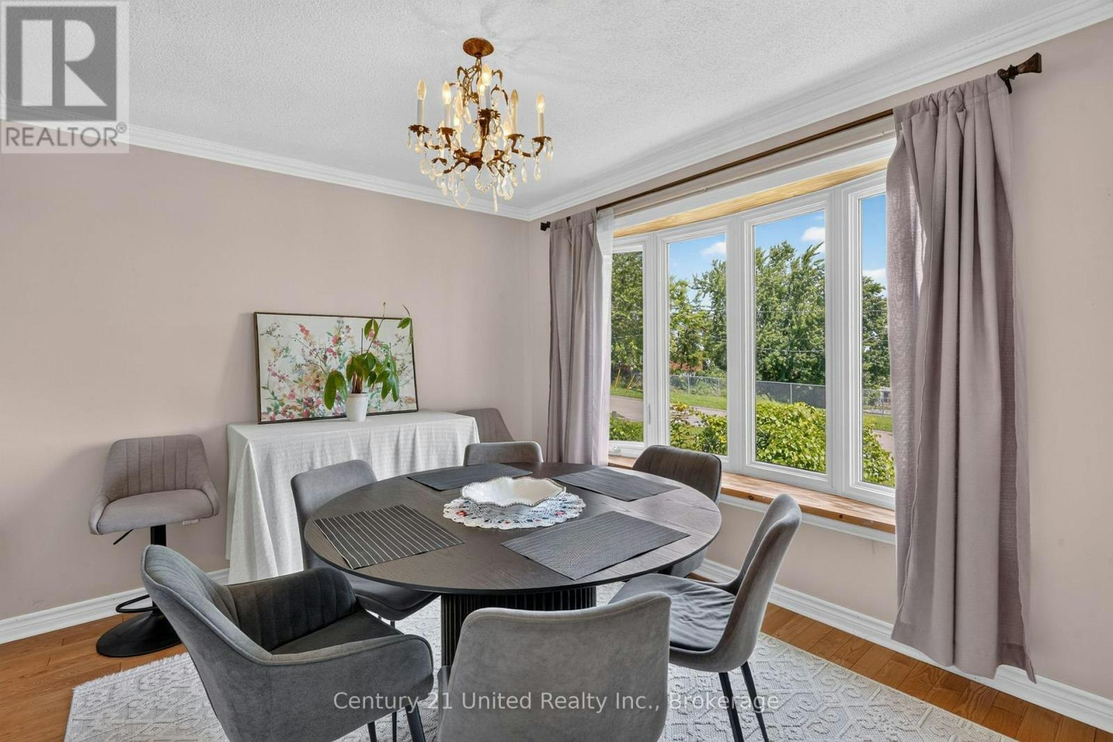 1696 Applewood Crescent, Peterborough, ON, K9K 1N4 - 5
