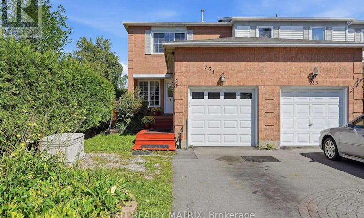 751 Clearcrest Crescent