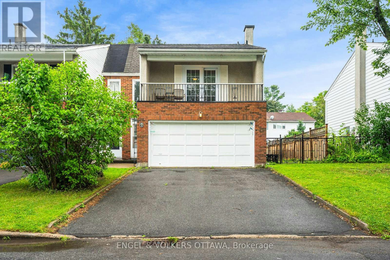 10 Estelle Crescent, Ottawa, ON, K2H 5X1