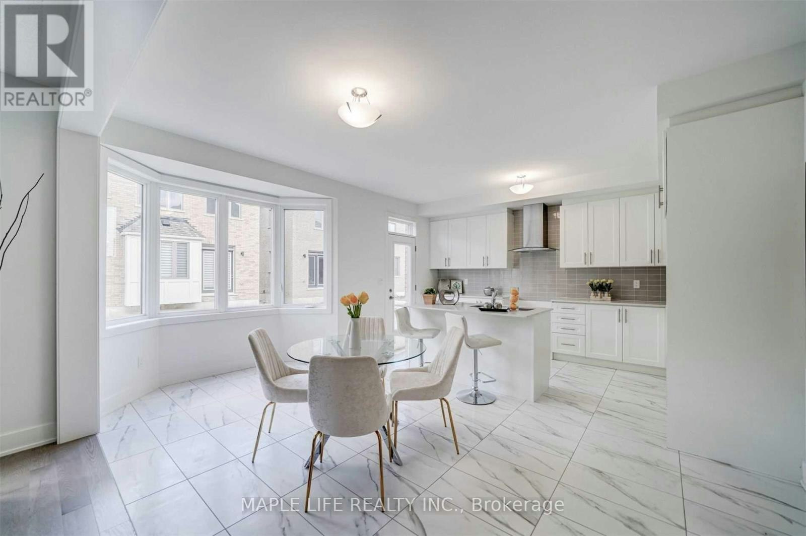 29 Marlene Johnston Drive, East Gwillimbury, ON, L9N 0W7 - 7