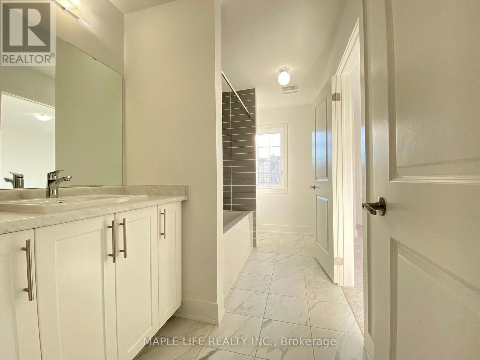 29 Marlene Johnston Drive, East Gwillimbury, ON, L9N 0W7 - 14