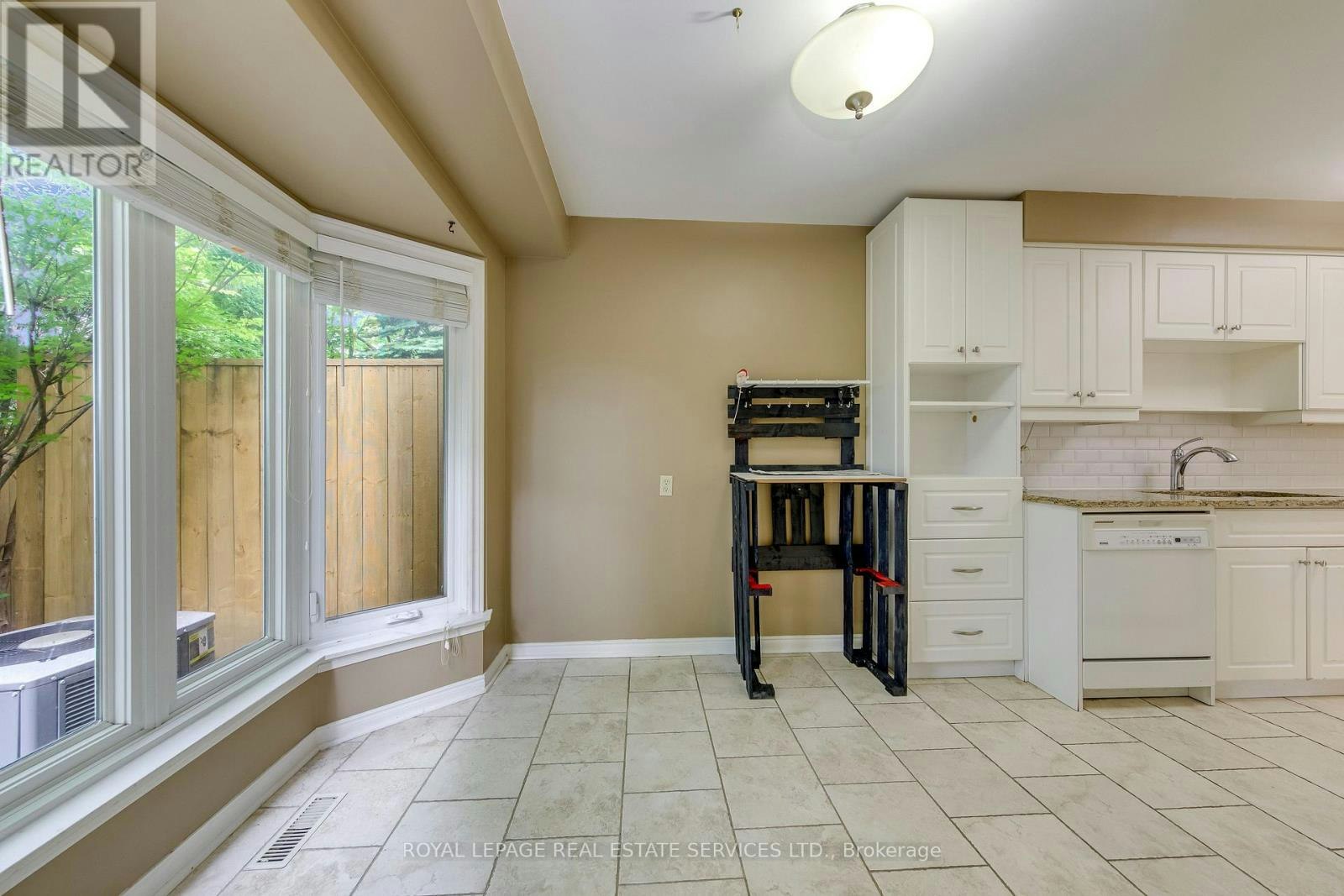 19-3420 Millway Drive SOUTH, Mississauga, ON, L5L 3V4 - 9