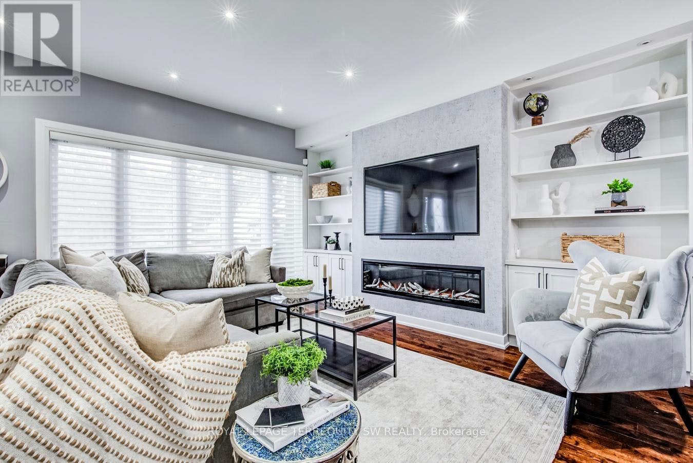 888 Fourth Street, Mississauga, ON, L5E 1J6