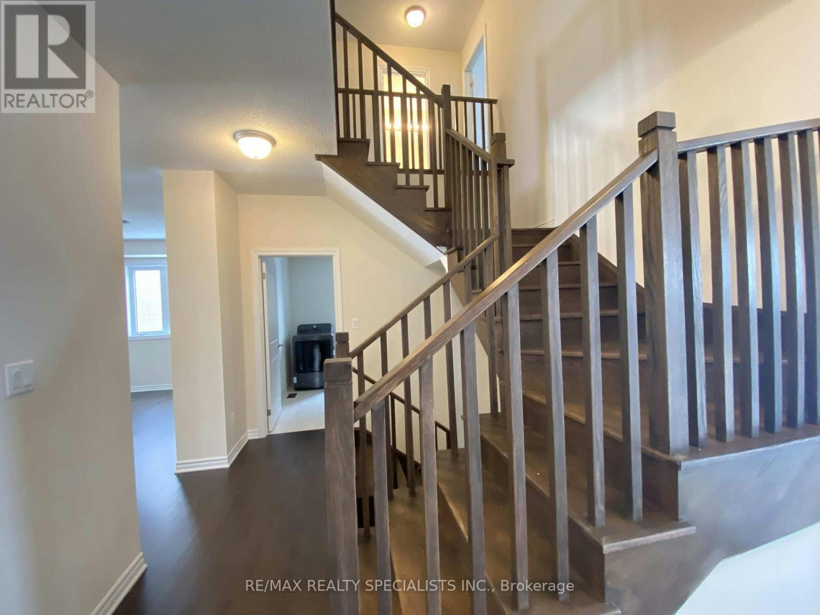 17 Oriole Crescent, Port Colborne, ON, L3K 6E2 - 16