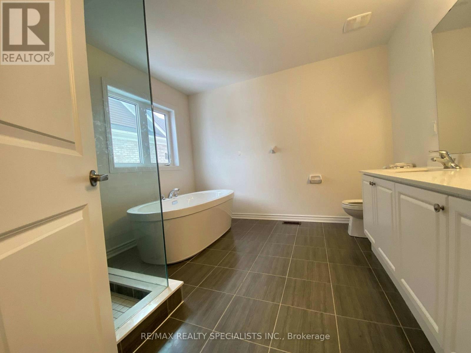 17 Oriole Crescent, Port Colborne, ON, L3K 6E2 - 24