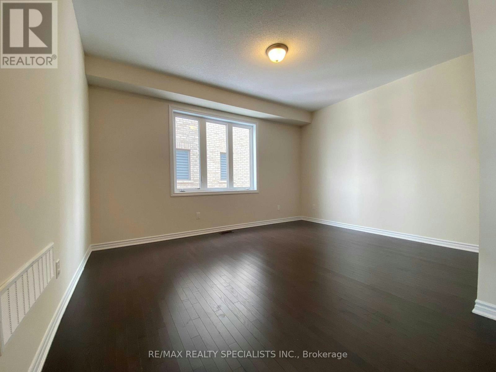 17 Oriole Crescent, Port Colborne, ON, L3K 6E2 - 9