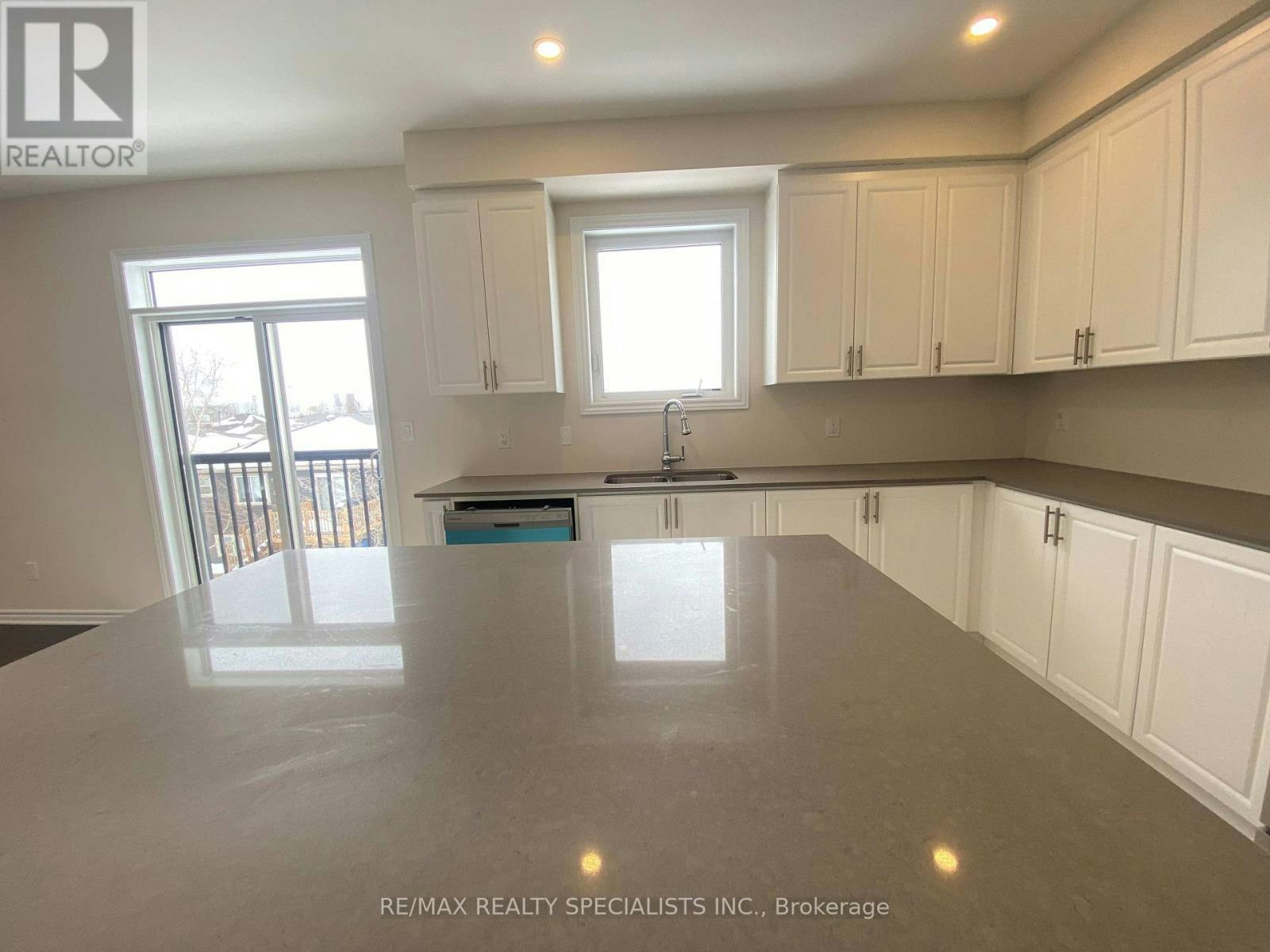 17 Oriole Crescent, Port Colborne, ON, L3K 6E2 - 13