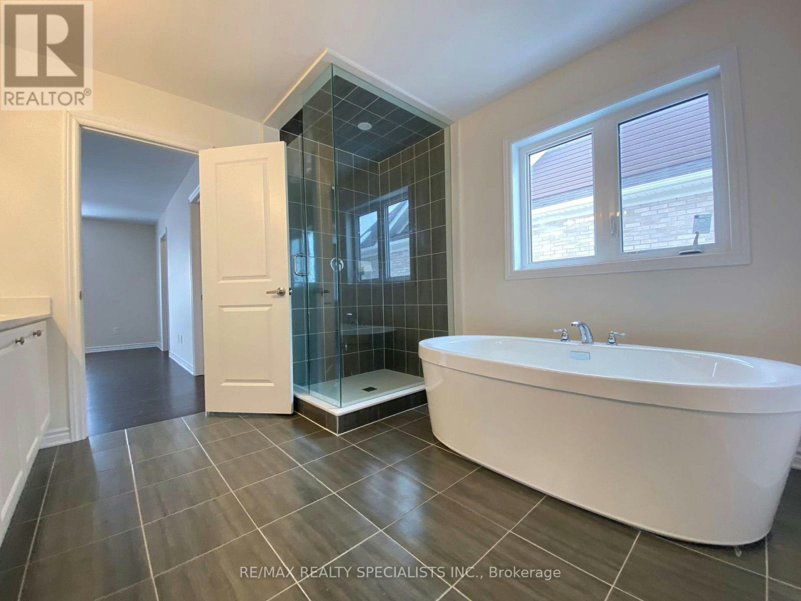 17 Oriole Crescent, Port Colborne, ON, L3K 6E2 - 25