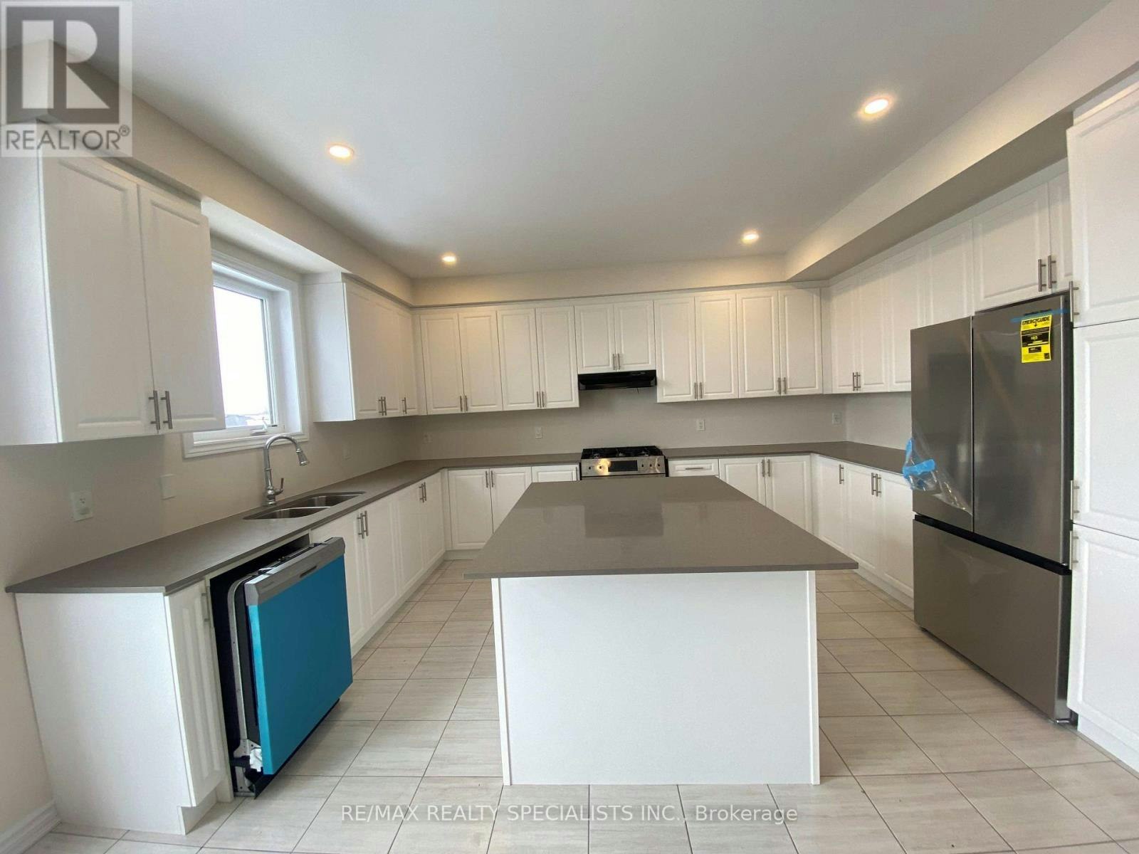17 Oriole Crescent, Port Colborne, ON, L3K 6E2 - 12