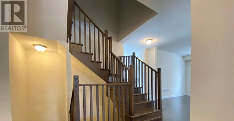 17 Oriole Crescent, Port Colborne, ON, L3K 6E2 - 8