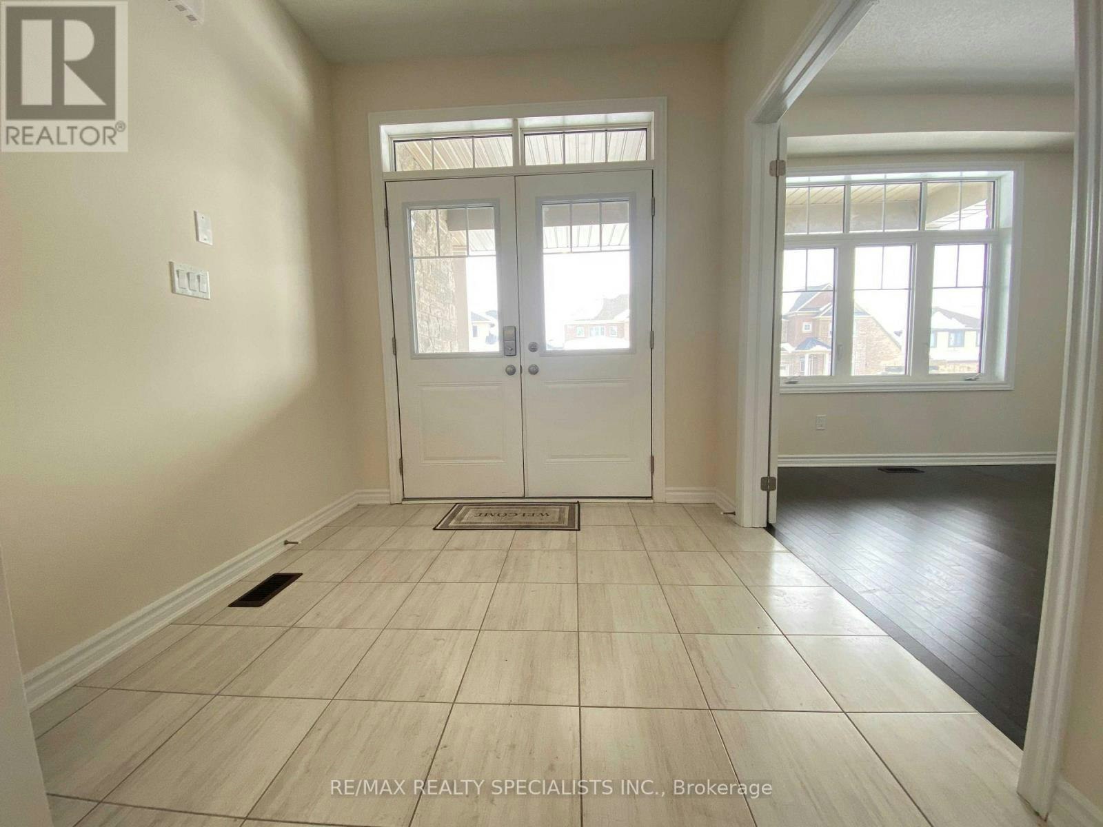 17 Oriole Crescent, Port Colborne, ON, L3K 6E2 - 2
