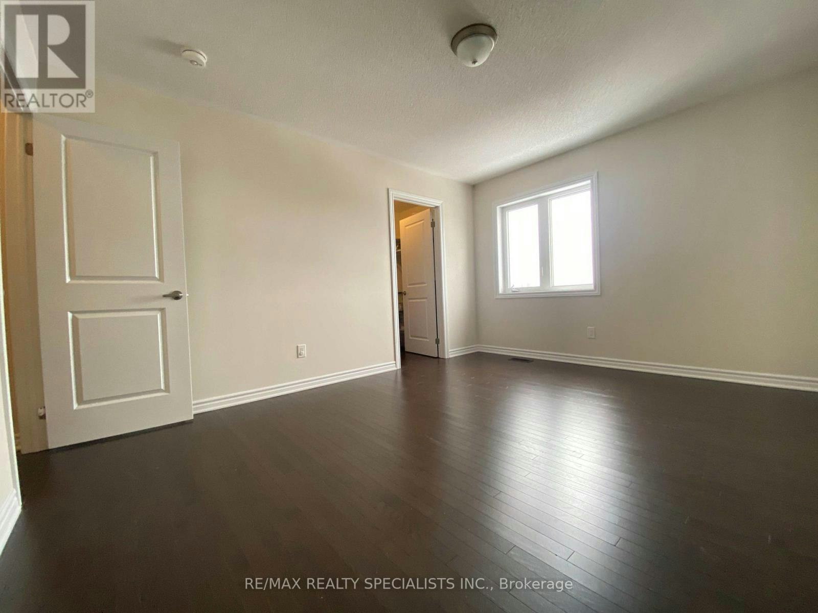 17 Oriole Crescent, Port Colborne, ON, L3K 6E2 - 18