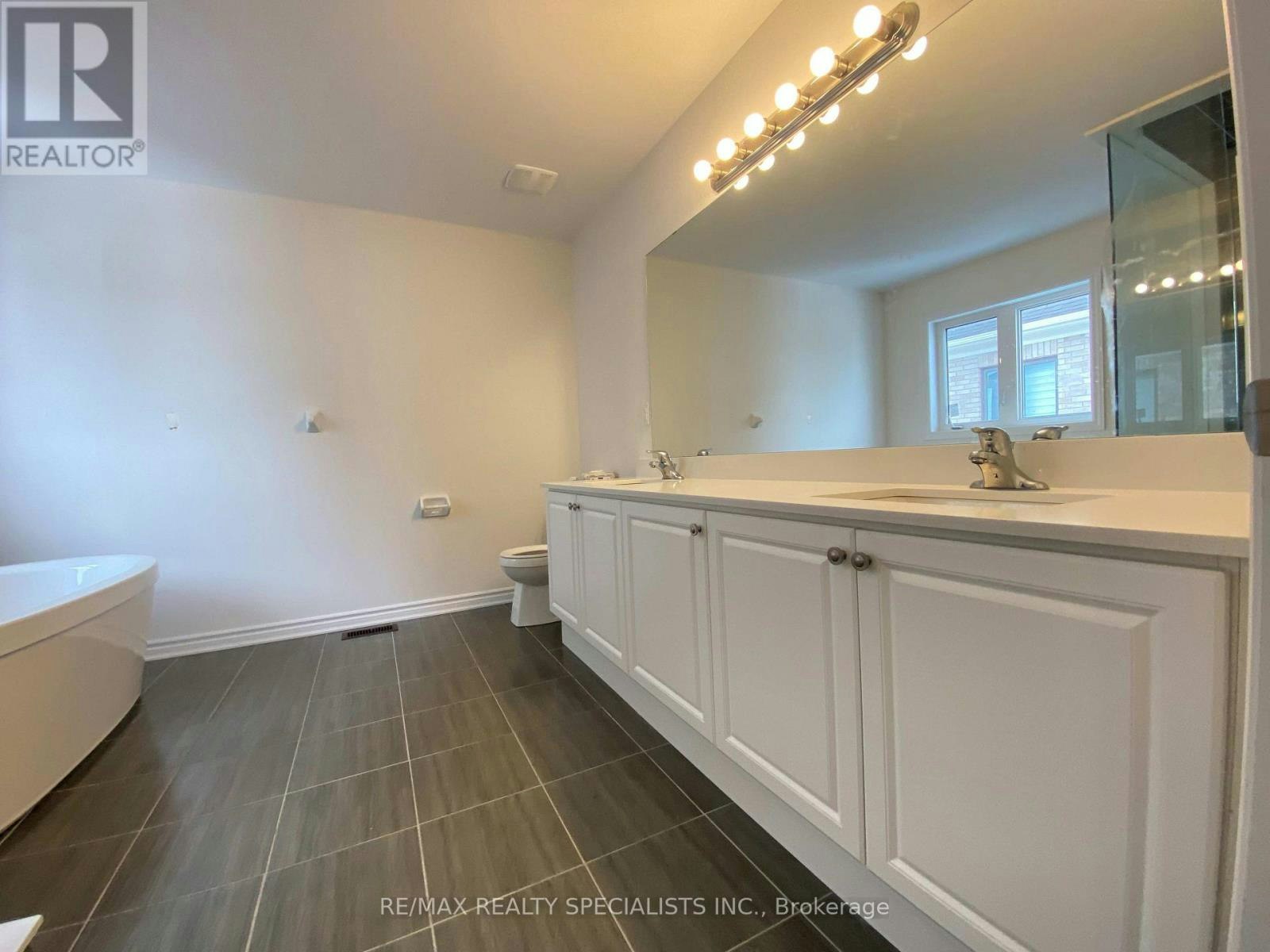 17 Oriole Crescent, Port Colborne, ON, L3K 6E2 - 23