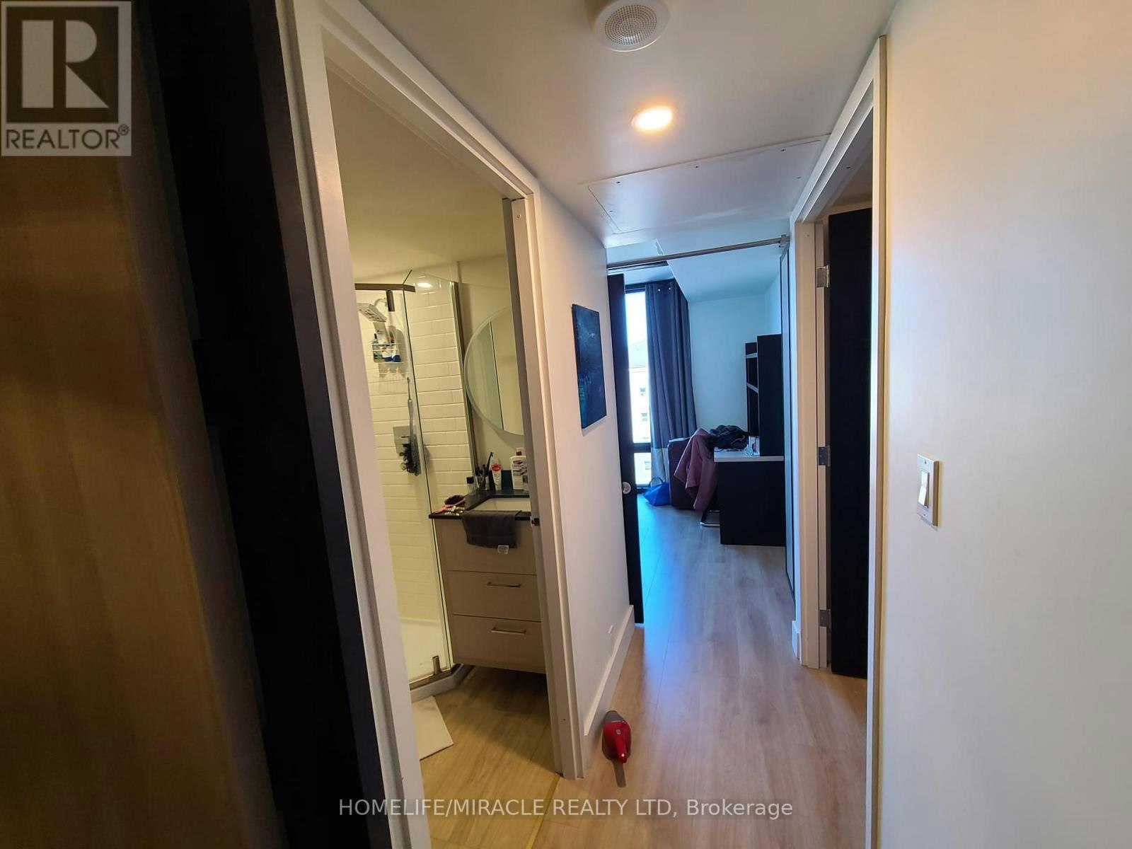 725-145 Columbia Street W, Waterloo, ON, N2L 0K7 - 2