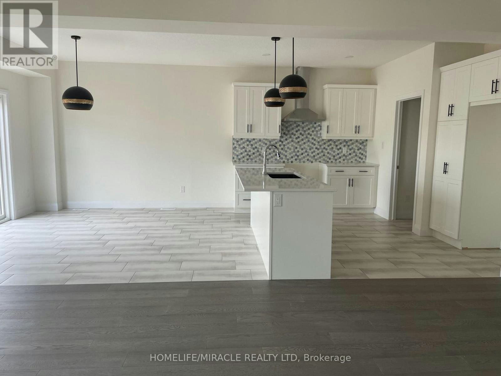 167 Byers Street, London, ON, N6L 0J2 - 3