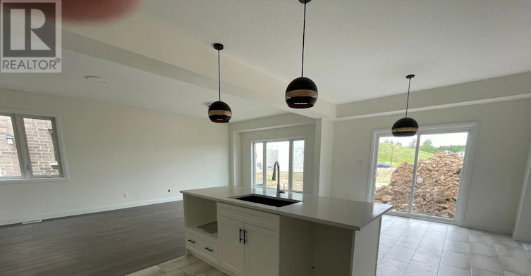 167 Byers Street, London, ON, N6L 0J2 - 4