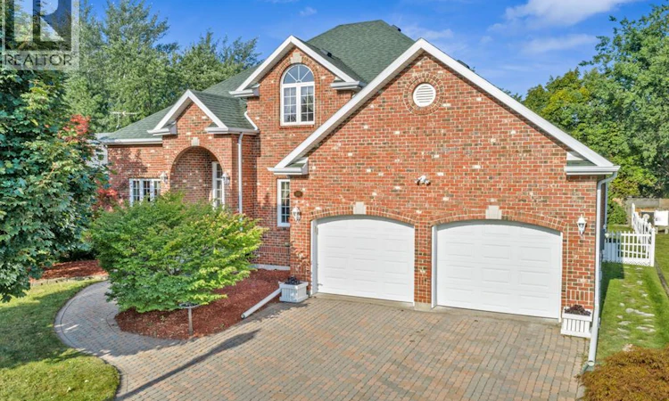 555 Christina Crescent