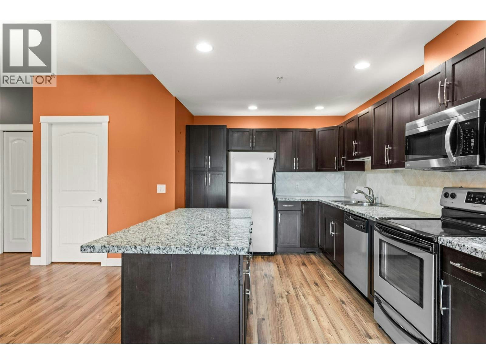 24-3211 Centennial Drive, Vernon, BC, V1T 2T8 - 7