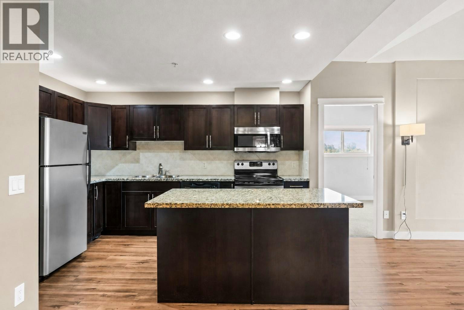 24-3211 Centennial Drive - 4