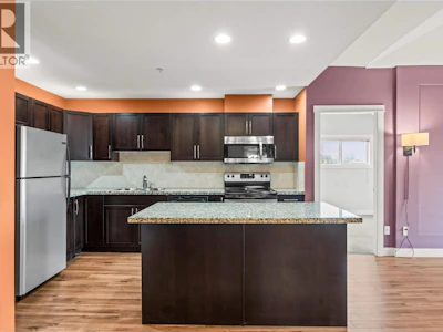 24-3211 Centennial Drive - 5