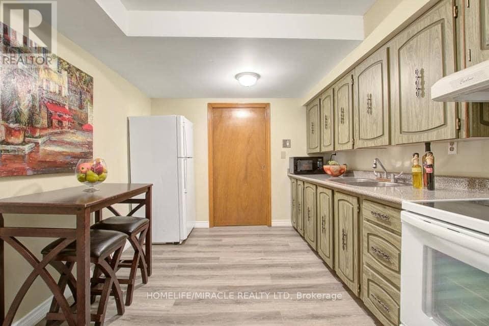 10 Eaglewing Court E, Toronto, ON, M1E 4M1 - 2
