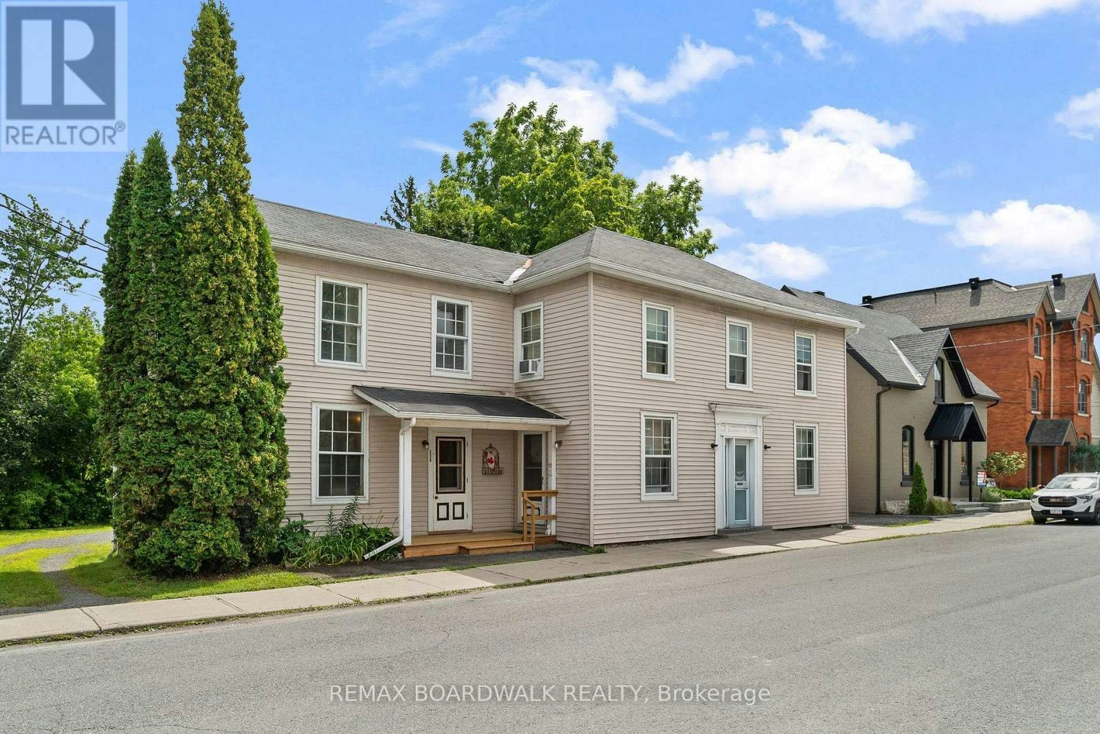 110-114 Clothier Street E, Kemptville, ON, K0G 1J0