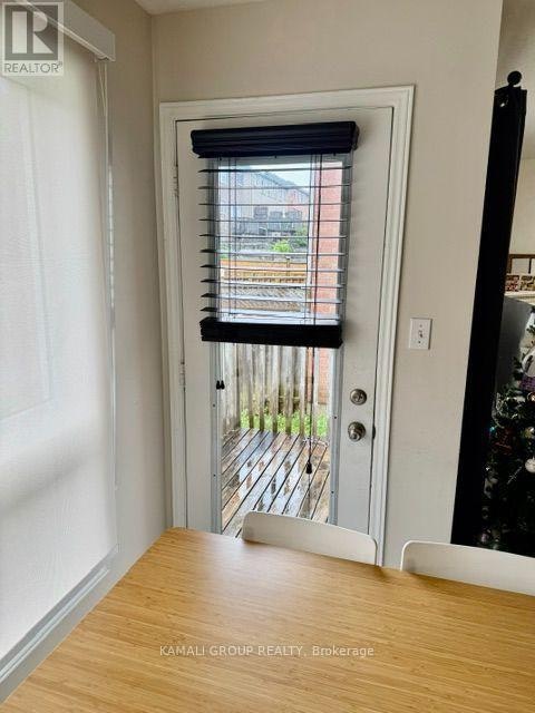 300 Flagstone Way, Newmarket, ON, L3X 2R8 - 10