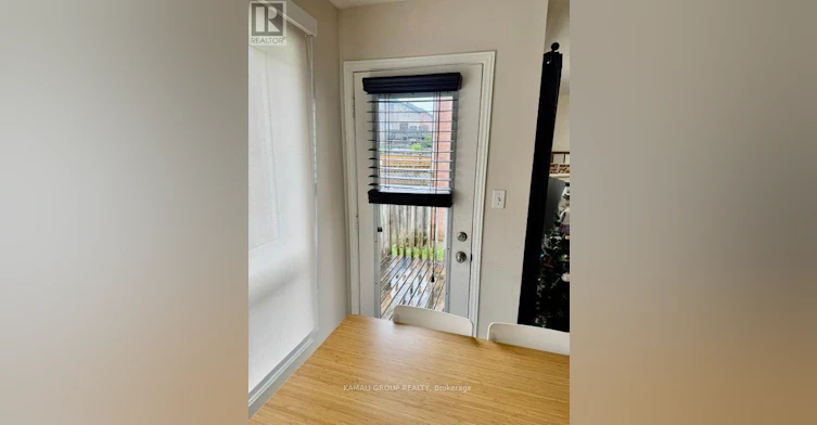 300 Flagstone Way, Newmarket, ON, L3X 2R8 - 10