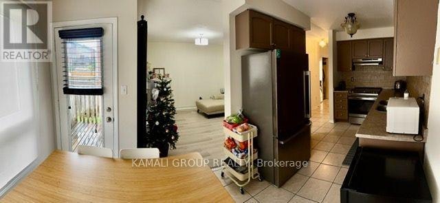 300 Flagstone Way, Newmarket, ON, L3X 2R8 - 6