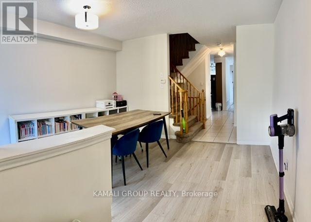 300 Flagstone Way, Newmarket, ON, L3X 2R8 - 5